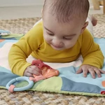 Kép 3/6 - Fisher-Price Pandamatrac összetekerhető játszószőnyeg