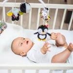 Kép 2/4 - BabyOno zenélő-forgó utazóágyra és fa kiságyra Álomcsapat 636 C:MORE